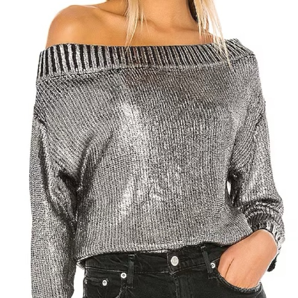 Revolve🖤Sweater
